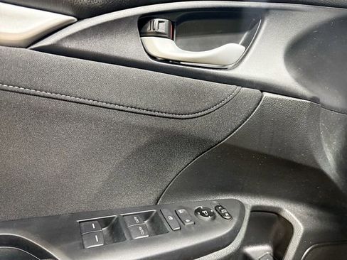 Used 2018 Honda Civic EX image 19