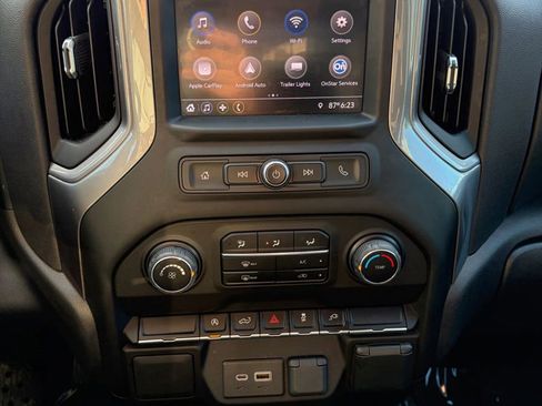 Used 2021 Chevrolet Silverado 1500 Custom AWD/4WD image 17