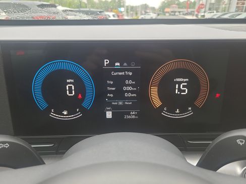 Used 2025 Hyundai Kona SEL AWD/4WD image 23