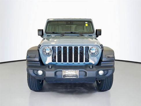 Used 2024 Jeep Wrangler Unlimited Sport AWD/4WD image 2
