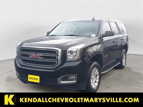 Used 2017 GMC Yukon SLT image 1