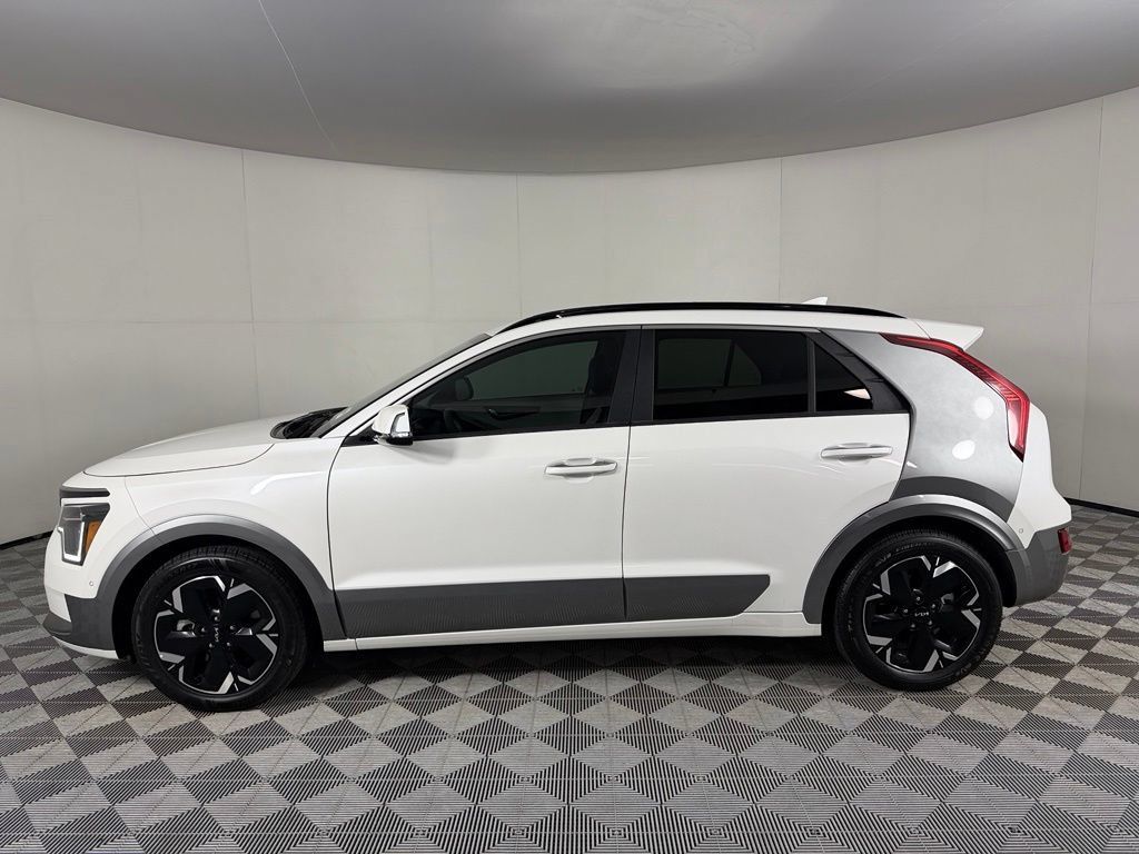 Used 2023 Kia Niro Wave FWD image 10