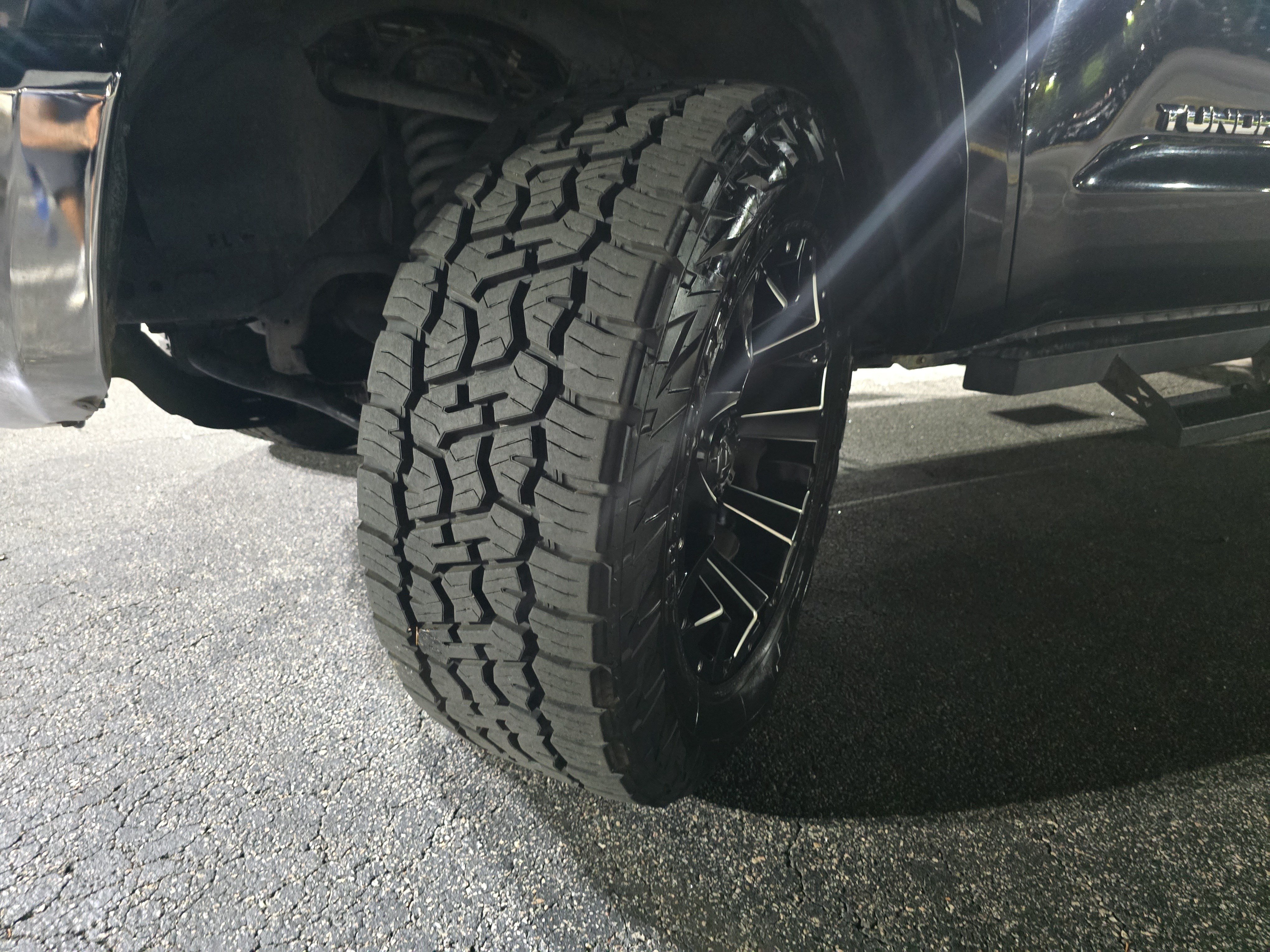 Used 2020 Toyota Tundra SR5 w/ TRD Off-Road Plus Package AWD/4WD image 31