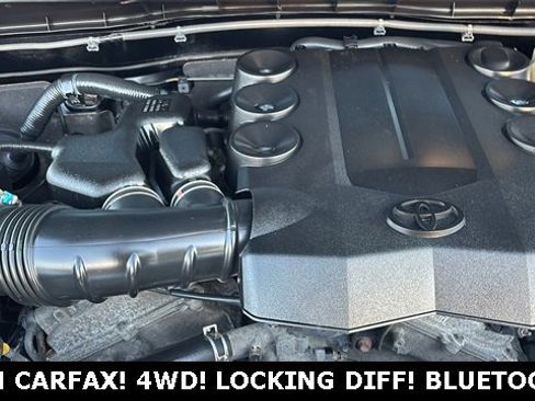 Used 2011 Toyota FJ Cruiser 4WD image 31