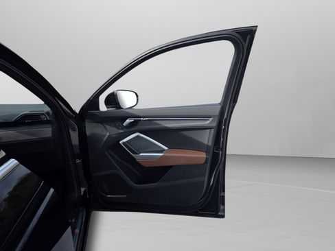 Used 2020 Audi Q3 2.0T Premium Plus image 22