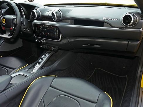 Used 2023 Ferrari Portofino M image 13