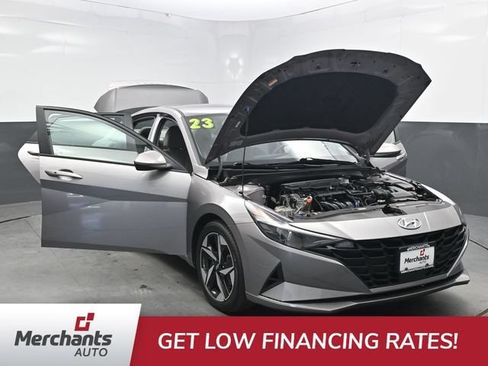 Used 2023 Hyundai Elantra SEL w/ Convenience Package FWD image 37