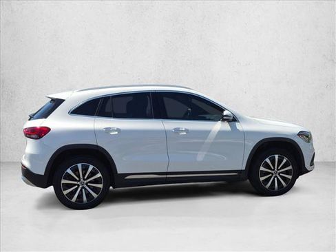 Used 2021 Mercedes-Benz GLA 250 image 4