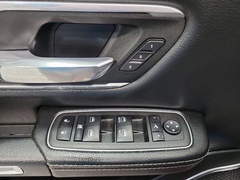 Used 2023 RAM 1500 Laramie AWD/4WD image 36