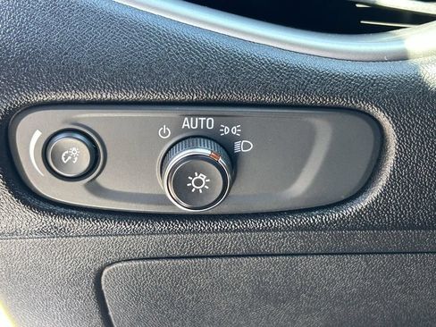 Used 2018 Chevrolet Malibu LS FWD image 23