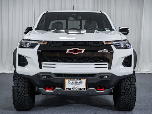 Used 2026 Chevrolet Colorado ZR2 image 2