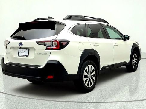 Used 2024 Subaru Outback Premium AWD/4WD image 5