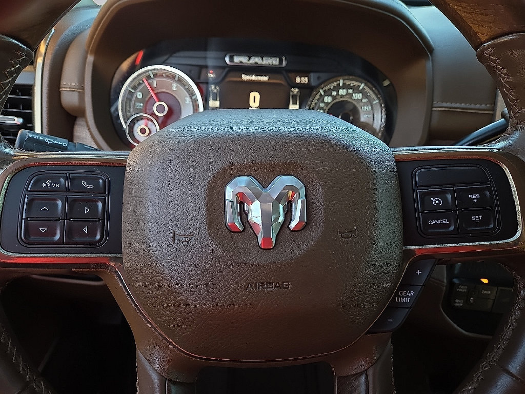 Used 2022 RAM 3500 Limited AWD/4WD image 19