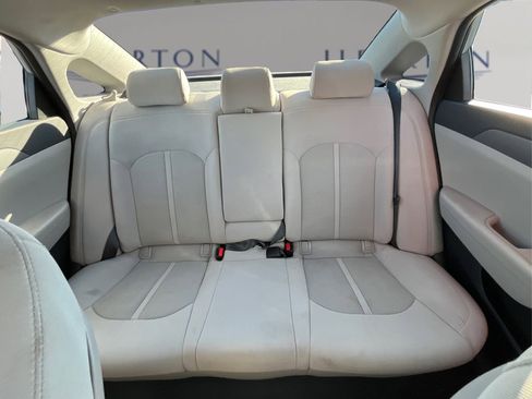 Used 2016 Hyundai Sonata SE image 13