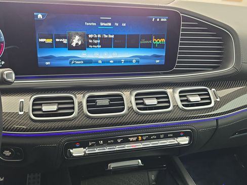 Used 2025 Mercedes-Benz GLE 63 AMG S image 20