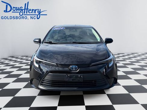 Used 2024 Toyota Corolla LE FWD image 8
