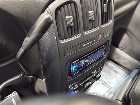 Used 2006 Dodge Grand Caravan SXT FWD image 33