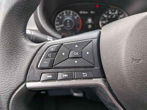 Used 2022 Nissan Kicks SV FWD image 19