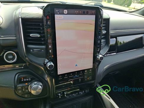 Used 2025 RAM 1500 Limited AWD/4WD image 17