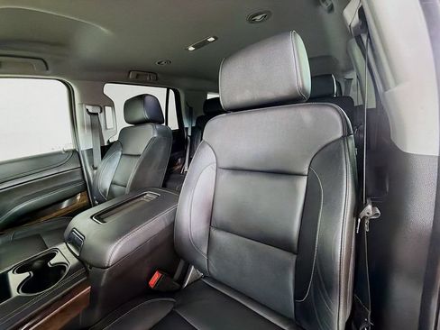 Used 2020 Chevrolet Tahoe LT w/ Luxury Package AWD/4WD image 12