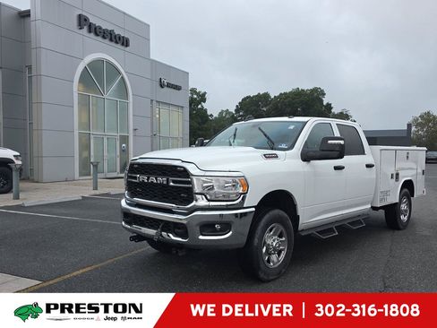 Used 2024 RAM 3500 Tradesman w/ Chrome Appearance Group AWD/4WD image 1