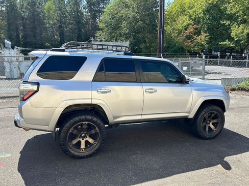 Used 2015 Toyota 4Runner Trail Premium AWD/4WD image 4