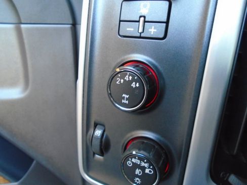 Used 2015 GMC Sierra 2500 SLT w/ Duramax Plus Package image 24