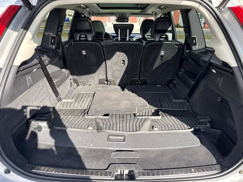 Used 2023 Volvo XC90 B5 Core w/ Protection Package Premier image 21