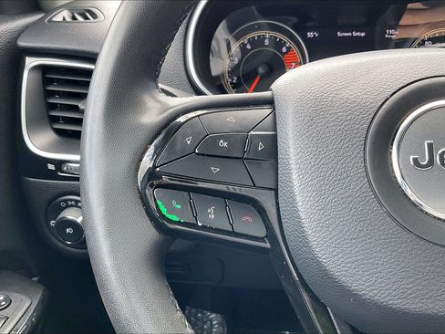 Used 2023 Jeep Cherokee Altitude Lux AWD/4WD image 17