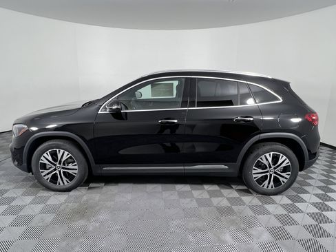 New 2025 Mercedes-Benz GLA 250 4MATIC image 9