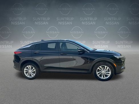 Used 2025 Buick Envista Preferred w/ Convenience I Package FWD image 42