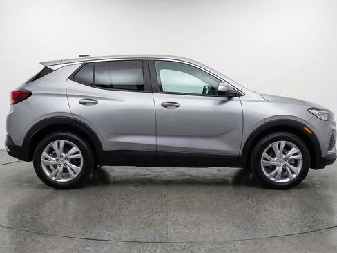 Used 2025 Buick Encore GX Preferred FWD image 11