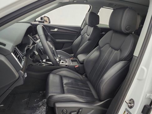 Used 2022 Audi Q5 e Premium Plus w/ Premium Plus Package image 10