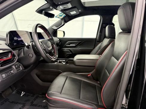 Used 2025 Chevrolet Silverado EV RST AWD/4WD image 14