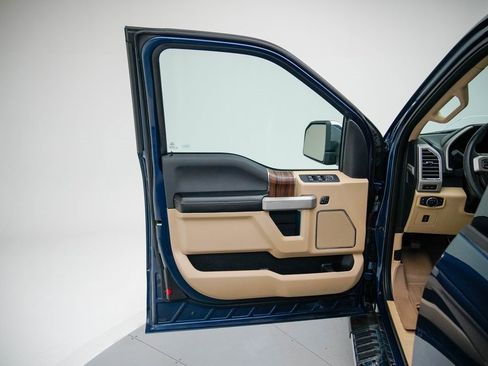 Used 2015 Ford F150 Lariat w/ Equipment Group 502A Luxury image 22