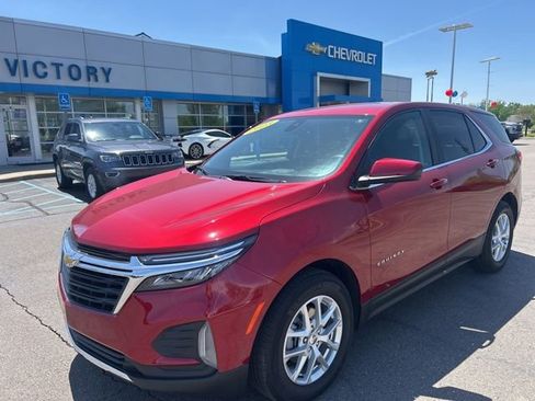 Used 2023 Chevrolet Equinox LT FWD image 1