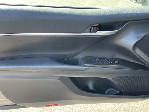 Used 2023 Toyota Camry SE image 16