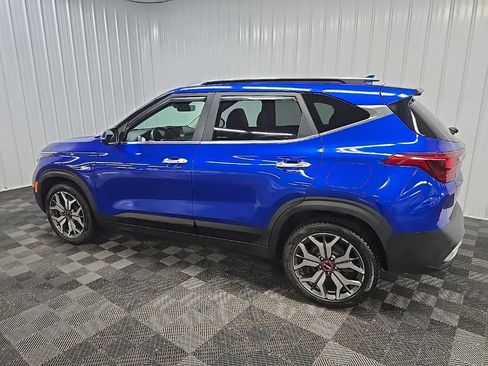Used 2022 Kia Seltos SX w/ Sunroof Package AWD/4WD image 4