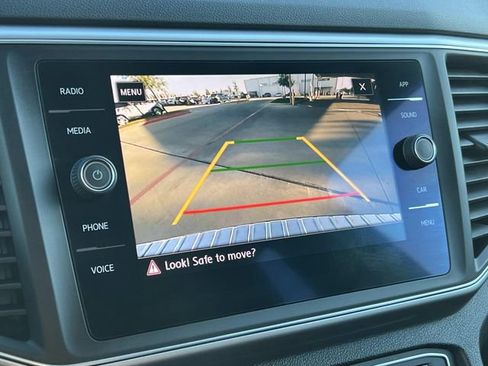 Used 2019 Volkswagen Atlas SE w/ Towing Package image 19