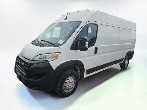 Used 2023 RAM ProMaster 2500 FWD image 3