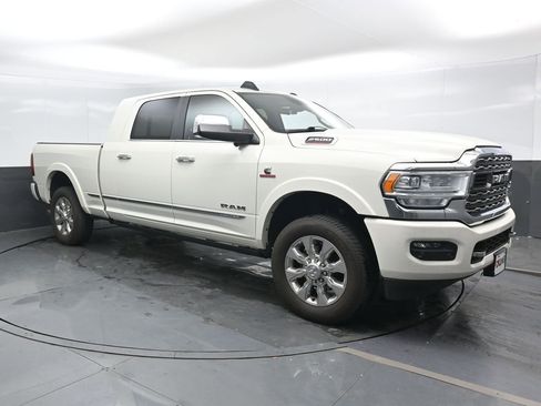 Used 2022 RAM 2500 Limited AWD/4WD image 6