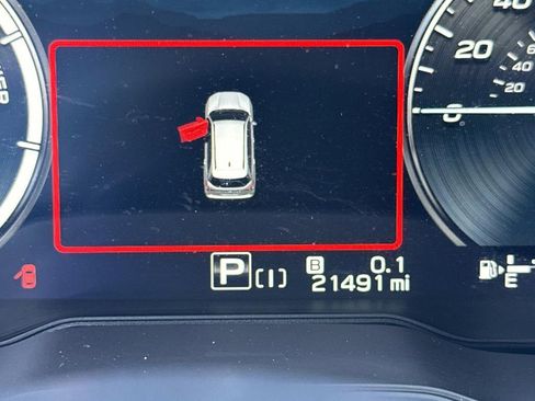 Used 2025 Subaru Forester Premium w/ Protection Package (1PH) image 40