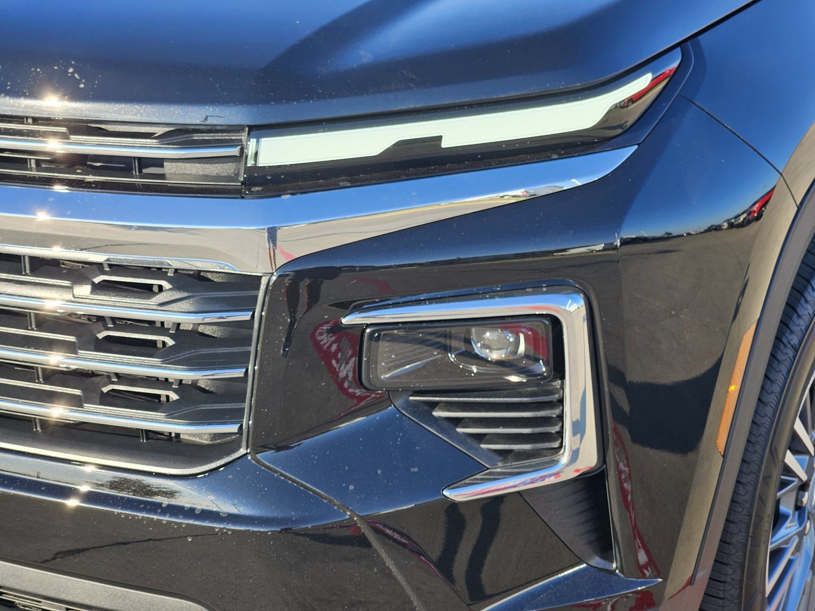 New 2027 Chevrolet Traverse LT FWD image 10