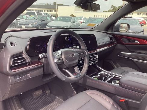 Used 2025 Chevrolet Traverse Z71 w/ Driver Confidence Package image 13