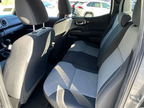 Used 2023 Toyota Tacoma TRD Sport w/ Technology Package image 20