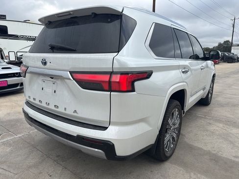 Used 2023 Toyota Sequoia Capstone image 13