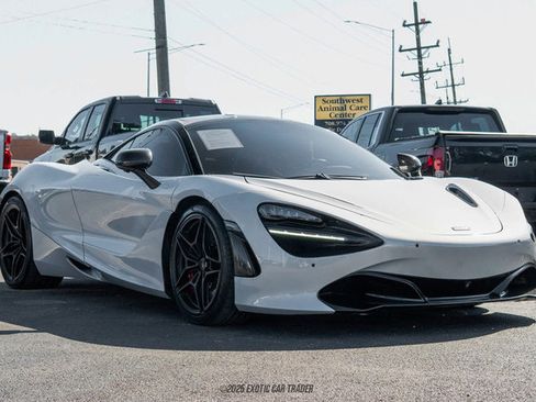 Used 2018 McLaren 720S Luxury image 12
