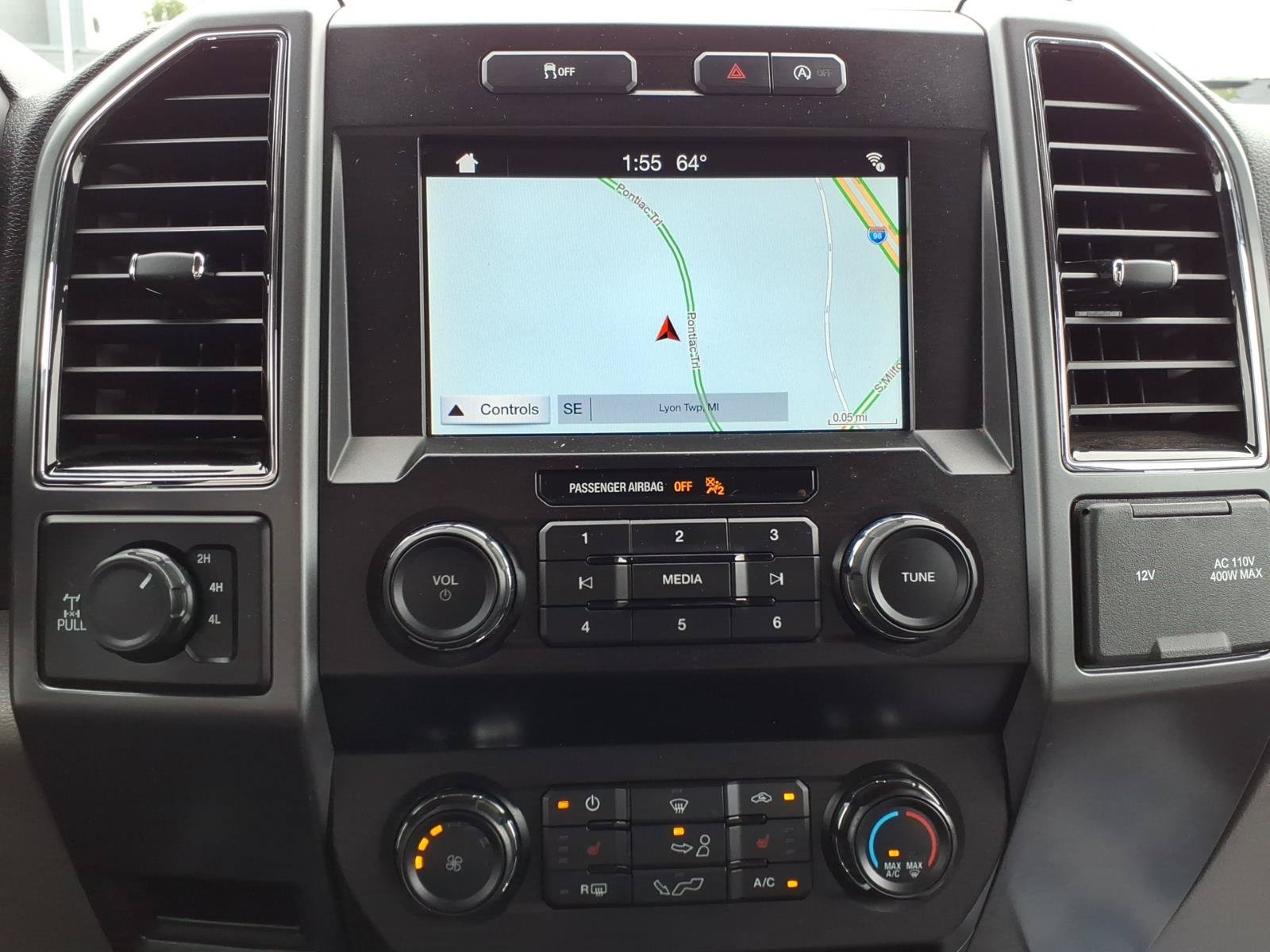 Used 2019 Ford F150 XLT w/ Equipment Group 302A Luxury AWD/4WD image 17