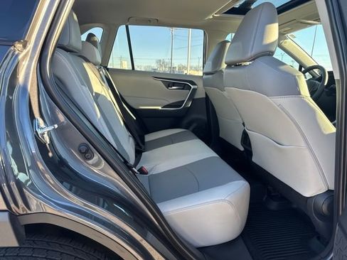 Used 2025 Toyota RAV4 XLE Premium image 15