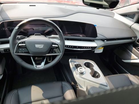 New 2025 Cadillac Optiq Sport 1 AWD/4WD image 9
